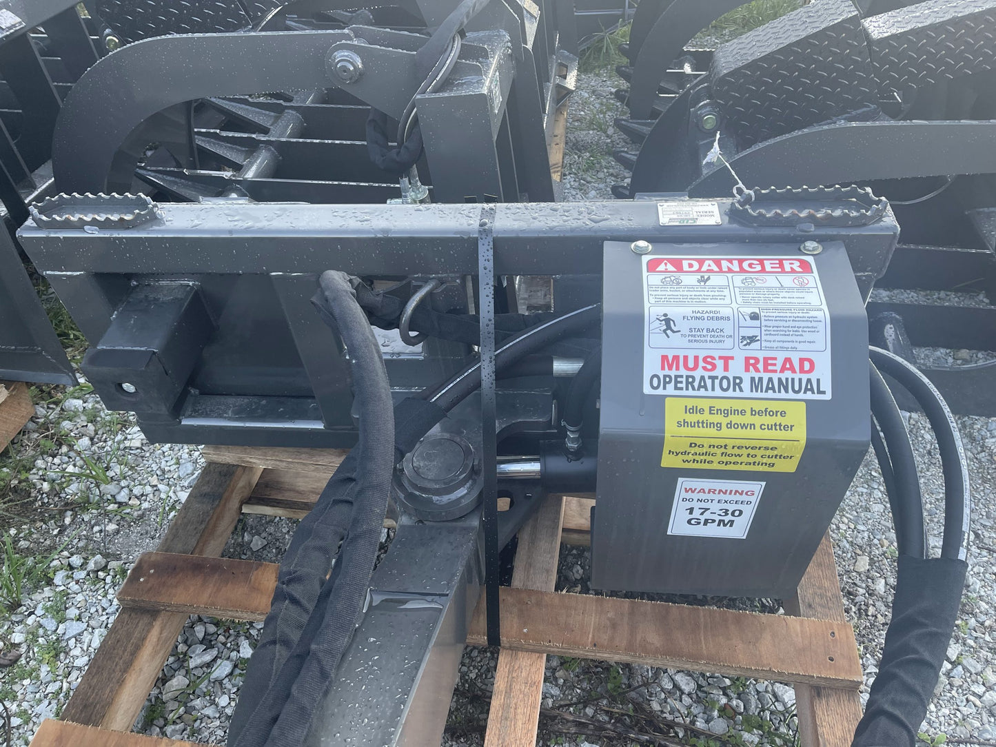 Swing Boom Cutter - Piston Motor - by CID