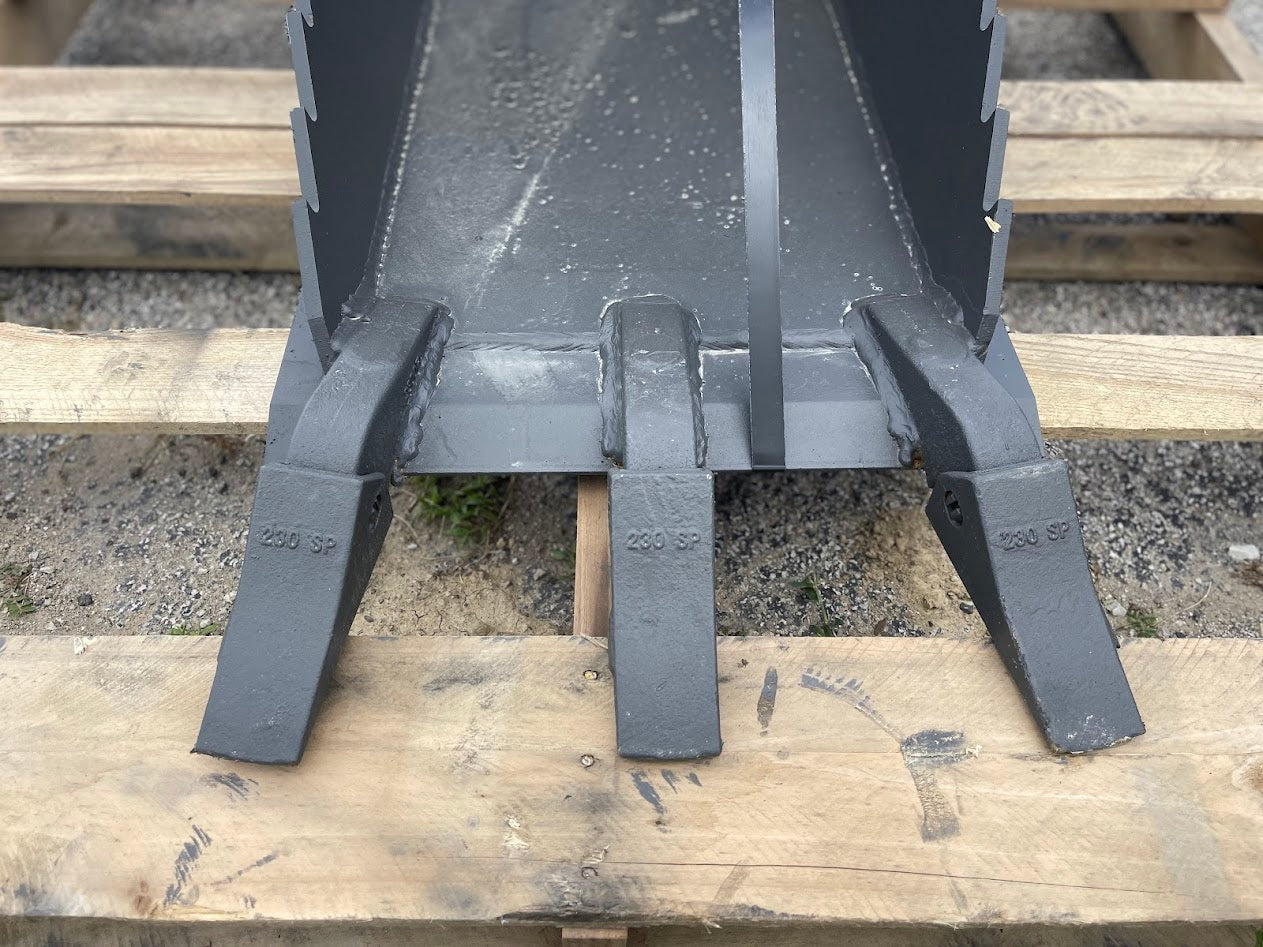 Stump Bucket - HD - by CID